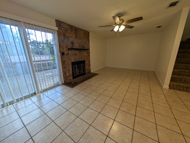 2397 Gregory Dr in Tallahassee, FL - Building Photo - Building Photo