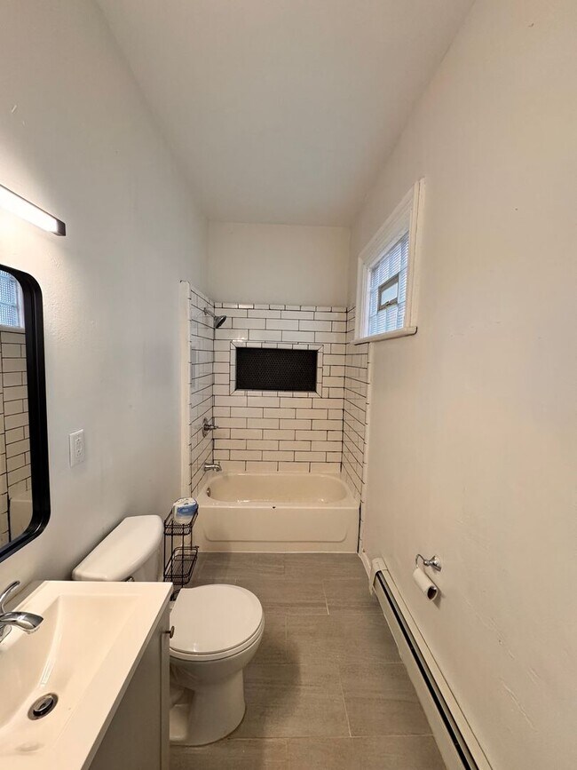 310 Marshall Ave in St. Paul, MN - Building Photo - Building Photo