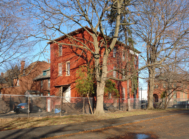 43 Niles St in Hartford, CT - Building Photo - Building Photo