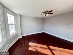 125 W Logan St in Philadelphia, PA - Building Photo - Building Photo