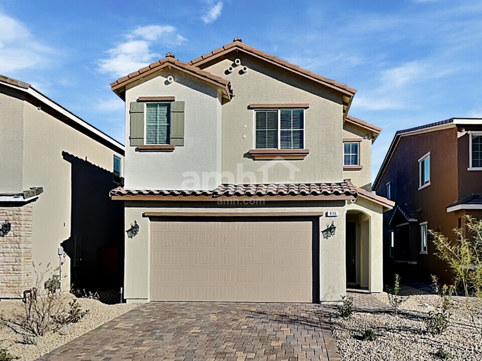 836 Longwood Gdns St in Las Vegas, NV - Building Photo