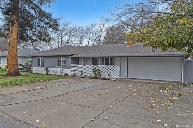 1871 Peach Pl, Unit 2 in Concord, CA - Foto de edificio - Building Photo