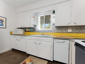 1604 58th St S in Gulfport, FL - Building Photo - Building Photo