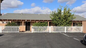 972 Merritt Dr in El Cajon, CA - Building Photo