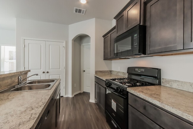 13624 Mourning Dove Ct in Splendora, TX - Building Photo - Building Photo