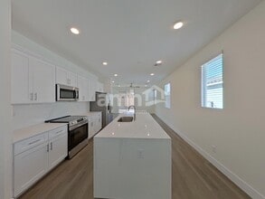 901 English Primrose St in Henderson, NV - Foto de edificio - Building Photo