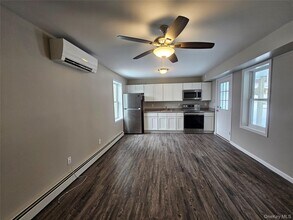 12 West St in Goshen, NY - Building Photo - Building Photo