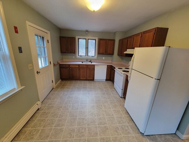 property at 95 Old County Rd N