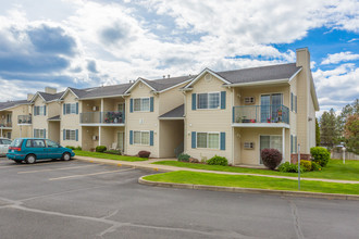 Bellwood Park Apartments in Spokane, WA - Building Photo - Building Photo