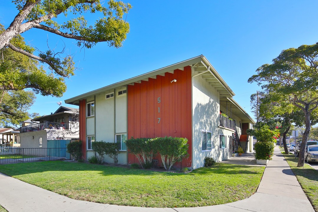 517 Cypress Ave in Santa Ana, CA - Building Photo