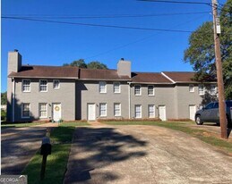 123 Toby Springs Ln in Mcdonough, GA - Building Photo