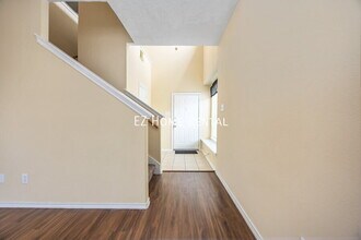 2947 Hackamore Hollow Ln in Houston, TX - Building Photo - Building Photo