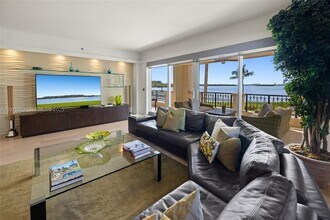 4924 Fisher Island Dr in Miami Beach, FL - Building Photo - Building Photo
