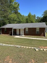 2046 Whelon Rd in Laurens, SC - Building Photo - Building Photo