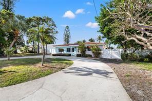 3555 Belle Vista Dr E in St Pete Beach, FL - Building Photo - Building Photo