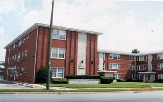 2830-42 W 87th St LLC in Chicago, IL - Building Photo