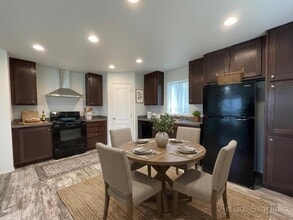 24812 V Ln in Ocean Park, WA - Building Photo - Building Photo