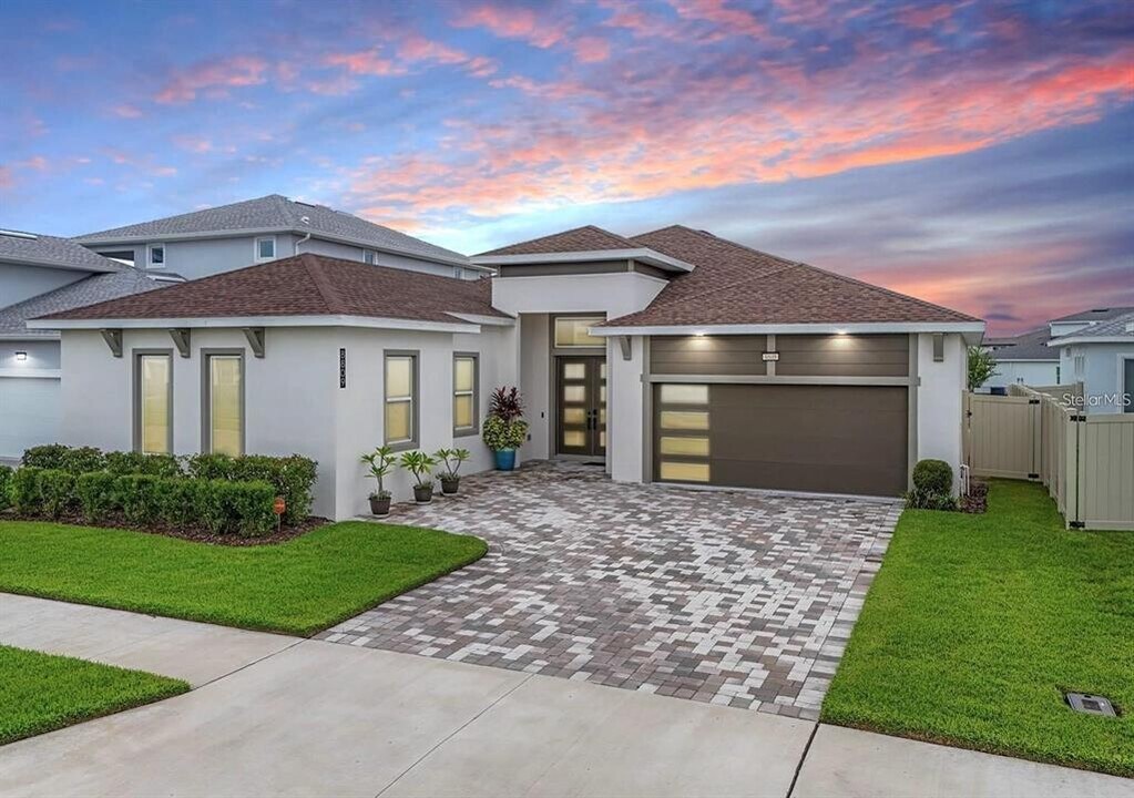 8809 Drummer Plank Dr in Wesley Chapel, FL - Building Photo