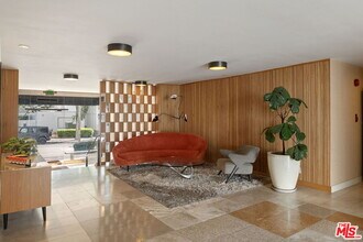 1025 Kings Rd in West Hollywood, CA - Building Photo - Building Photo