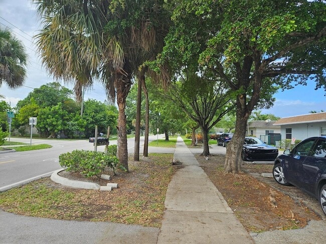 747 S Swinton Ave in Delray Beach, FL - Building Photo - Building Photo