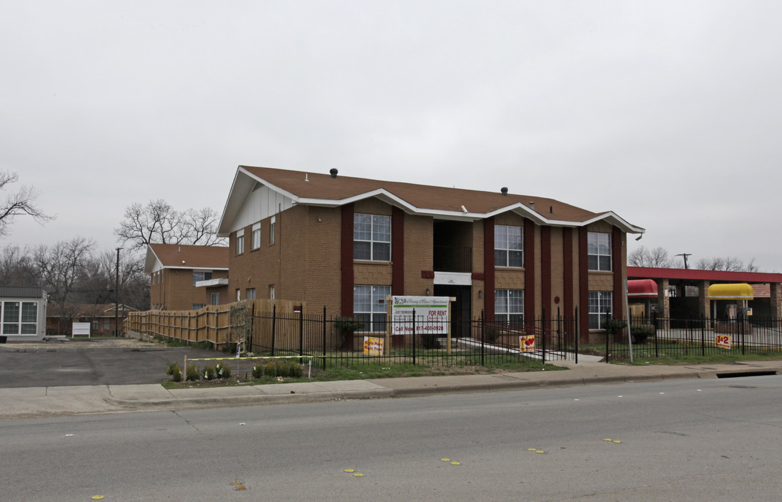 Hemphill House Apartments in Fort Worth, TX - Building Photo