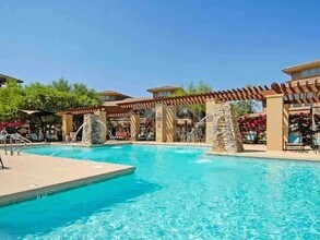 20100 N 78th Pl in Scottsdale, AZ - Building Photo - Building Photo