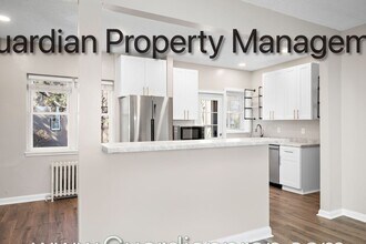 3118 W Bde Maka Ska Blvd in Minneapolis, MN - Building Photo - Building Photo
