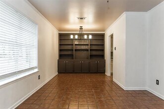 912 Madison Dr in Corsicana, TX - Building Photo - Building Photo