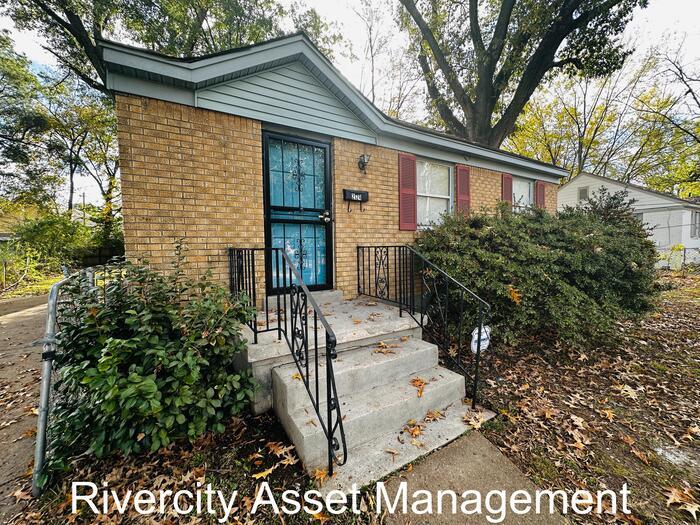 2124 Brighton Rd in Memphis, TN - Building Photo