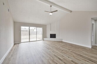 12523 Drifting Winds Dr in Houston, TX - Building Photo - Building Photo