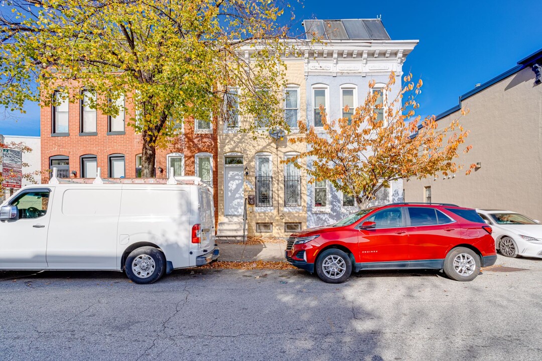 2106 Jefferson St in Baltimore, MD - Building Photo