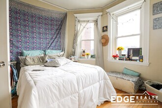 1721 Commonwealth Ave, Unit 2 in Boston, MA - Building Photo - Building Photo