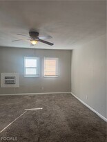 2304 Grand Ave in Ft. Myers, FL - Building Photo