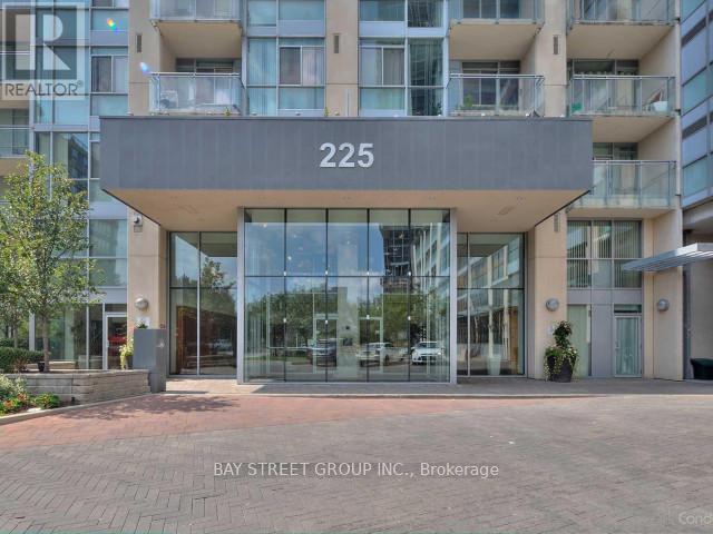 225-3225 Webb Dr in Mississauga, ON - Building Photo