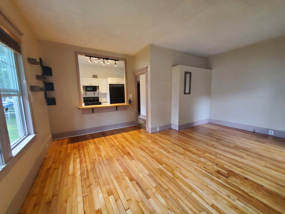 101 Gamage Ave, Unit 101 in Auburn, ME - Foto de edificio
