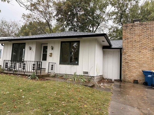 614 S Monroe Ave in Joplin, MO - Building Photo - Building Photo