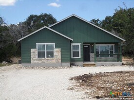 1211 Rimrock Cv in Spring Branch, TX - Building Photo