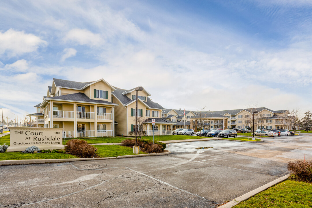 The Court at Rushdale in Hamilton, ON - Building Photo