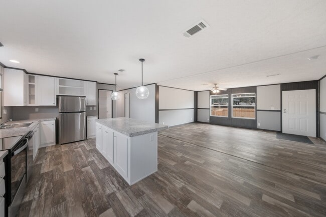 1330 FM1101 in New Braunfels, TX - Building Photo - Building Photo