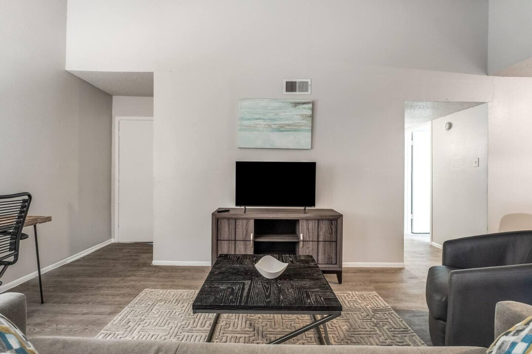 4801 Gus Eckert Rd-Unit -ID1029065P in San Antonio, TX - Building Photo
