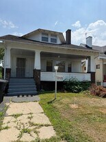 12420 Phillips Ave in Cleveland, OH - Building Photo