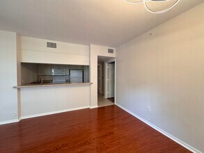 6906 W Sample Rd in Coral Springs, FL - Building Photo - Building Photo