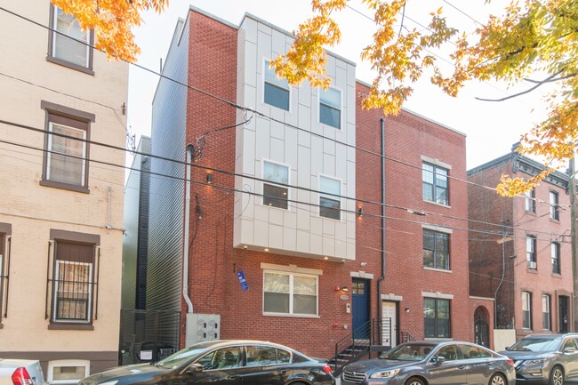 1229 N Franklin St in Philadelphia, PA - Building Photo - Building Photo