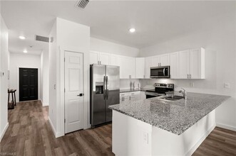 717-719 Ichabod Ave in Lehigh Acres, FL - Building Photo - Building Photo
