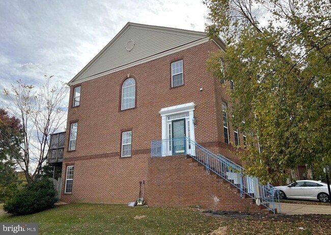 property at 13611 Acorn Hunt Pl