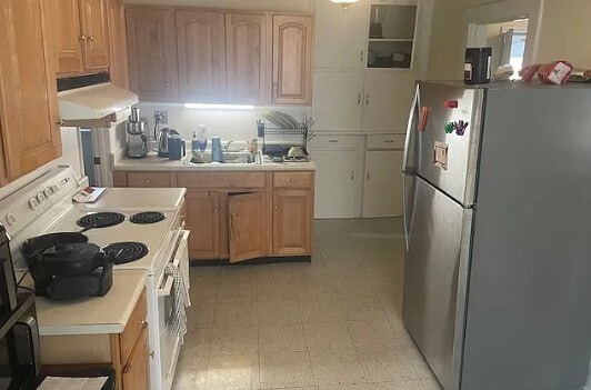 123 Lakeview Ave, Unit 2, Unit 2