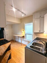 3205-3207 N Bartlett Ave in Milwaukee, WI - Building Photo - Building Photo