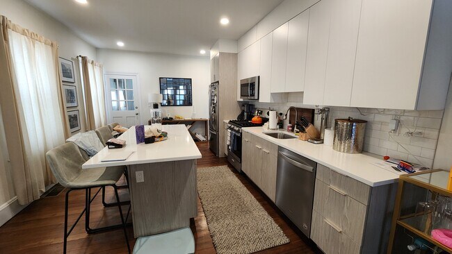 8 Nonantum St, Unit 1a