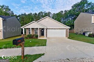 236 Fox Chase Wy in Hogansville, GA - Building Photo