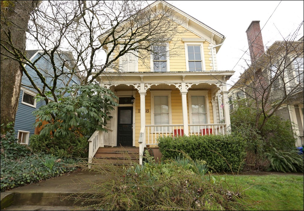 Colonel Summers Triplex in Portland, OR - Building Photo